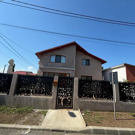 Casa Mira